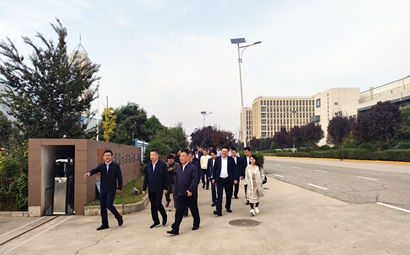 團市委、市貿(mào)促會、市青企協(xié)一行到工投集團涇河產(chǎn)業(yè)園考察交流